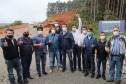 O governador Carlos Massa Ratinho Junior visita nesta quinta-feira (6) as obras da PRC-239, entre Pitanga e Mato Rico, no Centro do Estado. O Governo do Paraná está investindo quase R$ 90 milhões na implantação de 43 quilômetros de asfalto. 06/05/2021 - Foto: Geraldo Bubniak/AEN