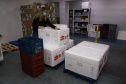 O Paraná recebeu neste sábado (08) mais 57.800 doses da vacina contra a Covid-19. O imunizante é o CoronaVac, produzido em parceria pela farmacêutica chinesa Sinovac e o Instituto Butantan, de São Paulo.  Foto:Ari Dias/AEN