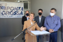 O Governo do Estado inaugurou uma nova Unidade Básica de Saúde (UBS) no município de Ponta Grossa nesta terça-feira (11). A obra possui um investimento de R$ 750 mil de repasse estadual. O secretário de Estado da Saúde, Beto Preto, esteve presente na inauguração e falou sobre a importância desta obra para a população.  -  Ponta Grossa, 11/05/2021  -  Foto: Ari Dias/AEN