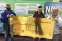 Aposentado recebe prêmio de R$ 1 milhão do Nota Paraná 
. Foto: SEFA