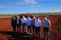 O governador Carlos Massa Ratinho Junior libera novos recursos para Londrina nesta sexta-feira (14), além de visitar as obras de construção da Cidade Industrial, que conta com investimento do Estado. Entre as iniciativas está a construção de um Condomínio do Idoso no município, dentro do programa Viver Mais Paraná. 14/05/2021 - Foto: Geraldo Bubniak/AEN