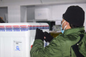 O Paraná recebeu mais 62 mil doses da vacina Coronavac, da parceria entre Sinovac e Instituto Butantan, nesta sexta-feira (14). As doses se referem a uma atualização na 19ª pauta de distribuição de vacinas contra a Covid-19 do Ministério da Saúde. Foto: Américo Antonio/SESA