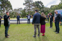 Uma cerimônia no jardim do Palácio Iguaçu, em Curitiba, realizada na manhã deste sábado (15), marcou a abertura oficial da 26ª edição da Marcha para Jesus. Ao lado de pastores de diferentes denominações religiosas da capital, o governador Carlos Massa Ratinho Junior e a primeira-dama Luciana Saito Massa acompanharam a solenidade, além de outras autoridades. O evento faz parte do Calendário Oficial do Estado. - Curitiba, 15/05/2021 - Foto: Valdelino Pontes