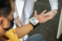 Hoje, 17 de maio, é uma data que poucos lembram, mas que merece atenção especial, principalmente de quem trabalha sob tensão ou muito estresse. Hoje é Dia Mundial da Hipertensão, por isso, a equipe médica que atua no Porto de Paranaguá aproveita para conscientizar, em especial, os caminhoneiros sobre a importância de não descuidar da saúde na boleia. - Paranaguá, 17/05/2021  -  Foto: Claudio Neves/Portos do Paraná