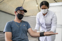 Hoje, 17 de maio, é uma data que poucos lembram, mas que merece atenção especial, principalmente de quem trabalha sob tensão ou muito estresse. Hoje é Dia Mundial da Hipertensão, por isso, a equipe médica que atua no Porto de Paranaguá aproveita para conscientizar, em especial, os caminhoneiros sobre a importância de não descuidar da saúde na boleia. - Paranaguá, 17/05/2021  -  Foto: Claudio Neves/Portos do Paraná