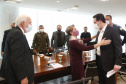 O governador Carlos Massa Ratinho Junior recebeu nesta quinta-feira (20), no Palácio Iguaçu, o general de divisão Joarez Alves Pereira Junior para aprofundar as tratativas sobre o pleito de Ponta Grossa como sede da nova Escola de Sargentos das Armas (ESA) do Exército Brasileiro. O general é coordenador executivo do Grupo de Trabalho da ESA, responsável pelo processo de pesquisa e planejamento para a implantação da escola.  -  Curitiba, 20/05/2021  -  Foto: Jonathan Campos/AEN