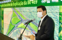 O secretário da Infraestrutura e Logística do Paraná, Sandro Alex, recebeu nesta quarta-feira (02) no Centro Executivo da Itaipu Binacional em Foz do Iguaçu, o projeto executivo para a duplicação da BR-469.  -  Foz do Iguaçu, 03/06/2021  -  Foto: Rodrigo Félix Leal/INFRAESTRUTURA