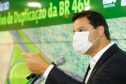 O secretário da Infraestrutura e Logística do Paraná, Sandro Alex, recebeu nesta quarta-feira (02) no Centro Executivo da Itaipu Binacional em Foz do Iguaçu, o projeto executivo para a duplicação da BR-469.  -  Foz do Iguaçu, 03/06/2021  -  Foto: Rodrigo Félix Leal/INFRAESTRUTURA