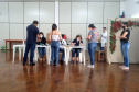 A Secretaria de Estado da Saúde (Sesa) registrou 56.702 doses de vacinas contra a Covid-19 aplicadas durante este final de semana no Paraná. Ao todo 126  municípios de 21 Regionais de Saúde, participaram das ações que fazem parte da campanha do Governo do Estado de vacinação “de domingo a domingo”.
