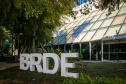 Banco Regional de Desenvolvimento do Extremo Sul - BRDE - , no Paraná  -  Foto: BRDE