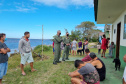 A 1ª Regional de Saúde de Paranaguá com apoio do Batalhão de Polícia Militar de Operações Aéreas (BPMOA), estiveram em duas regiões isoladas do município de Guaraqueçaba nesta sexta-feira (11) para vacinar a população ribeirinha contra a Covid-19. Ao todo, 80 pessoas foram vacinadas.  -  Paranaguá, 11/06/2021  -  Foto: SESA