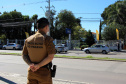 Candidatos de vários estados do Brasil estiveram em Curitiba e outros 27 municípios do Paraná, neste domingo (13/06), para prestar o concurso da Polícia Militar do Paraná (PMPR), o qual oferta duas mil vagas para policiais militares e 400 para bombeiros militares. Os locais de aplicação de provas de conhecimentos gerais foram ampliados e seguiram todos os protocolos de biossegurança. Curitiba, 13/06/2021  -  Foto: Soldado Adilson Voinaski Afonso