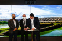 Os governadores do Paraná, Carlos Massa Ratinho Junior, e do Mato Grosso do Sul, Reinaldo Azambuja, que representam dois dos quatro estados que compõem o Conselho de Desenvolvimento de Integração Sul (Codesul), estão articulando a participação da Itaipu Binacional no plano de desenvolvimento integrado do bloco até 2040. Foto: Jonathan Campos/AEN