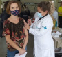 Nesta quarta-feira (16), servidores e professores da Universidade Estadual de Ponta Grossa (UEPG) receberam a primeira dose da vacina contra a Covid-19. A ação no Centro de Eventos e na Estação Arte. A equipe recebeu a vacina do laboratório Pfizer/BioNTech e seguiu no calendário que convocou profissionais do ensino superior de 38 a 53 anos completos.  -  Ponta Grossa, 16/06/2021  -  Foto: William Clarindo e Arquivo Pessoal dos Entrevistados/UEPG