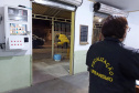 As operações deste final de semana da Ação Integrada de Fiscalização Urbana (AIFU) contra o descumprimento das medidas de enfrentamento da Covid-19 resultaram em 17 estabelecimentos comerciais interditados e 40 autuações administrativas lavradas. O balanço leva em consideração a atuação entre quinta-feira (17) e domingo (20).  -  Curitiba, 20/06/2021  -  Foto: AIFU/SESP-PR