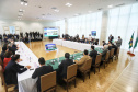 O governador Carlos Massa Ratinho Junior lançou nesta segunda-feira (21), no Palácio Iguaçu, o edital de licitação da primeira fase das obras de recuperação da orla de Matinhos, no Litoral do Paraná.  -  Curitiba, 21/06/2021  -  Foto: José Fernando Ogura/AEN