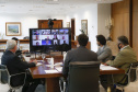 O governador Carlos Massa Ratinho Junior se reuniu nesta segunda-feira (21), por videoconferência, com a diretoria do Banco Mundial (BIRD) para alinhar as etapas de contratação de uma linha de crédito no valor de US$ 130 milhões (R$ 654 milhões na cotação atual). Foto: Jonathan Campos/AEN