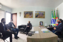 A Fomento Paraná retomou a agenda de reuniões nos municípios do Estado como parte da estratégia de aproximação para fortalecimento de parcerias visando a ampliação do acesso ao crédito para atender empreendedores informais, micro e pequenas empresas, com programas como o Banco da Mulher Paranaense, o Banco do Agricultor Paranaense e o Microcrédito. Foto: Fomento Paraná