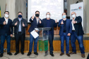 Nesta terça-feira (21), dezenas de prefeitos, assessores e secretários de municípios dos Campos Gerais e da região Oeste participaram de um encontro para conhecer detalhes do projeto da Nova Ferroeste