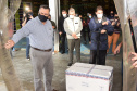 O Governo do Estado recebeu 439.340 vacinas contra a Covid-19 na tarde desta quinta-feira. Este é o primeiro lote com vacinas do braço farmacêutico da Johnson & Johnson. Foto: Américo Antonio/Sesa