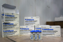 O Governo do Estado recebeu 439.340 vacinas contra a Covid-19 na tarde desta quinta-feira. Este é o primeiro lote com vacinas do braço farmacêutico da Johnson & Johnson. Foto: Américo Antonio/Sesa
