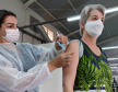 São 203.438 profissionais que já receberam a primeira dose no estado, o equivalente a mais de 94% da população do grupo prioritário de trabalhadores do Ensino Básico. Foto: SEED