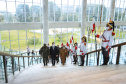 O governador Carlos Massa Ratinho Junior recebeu nesta sexta-feira (9), no Palácio Iguaçu, o comandante-geral do Exército Brasileiro, general Paulo Sérgio Nogueira de Oliveira, e uma comitiva com o alto comando da instituição militar. - Curitiba, 09/07/2021 - Foto: José Fernando Ogura/AEN