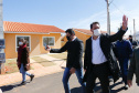 O governador Carlos Massa Ratinho Junior entregou nesta sexta-feira (30) 454 habitações do programa federal Casa Verde e Amarela em Ponta Grossa, nos Campos Gerais. O Residencial Porto Belvedere beneficia 1,8 mil pessoas na região.
Foto: Jonathan Campos/AEN
