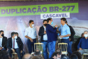 Um dos trechos mais movimentados da BR-277, em Cascavel, na Região Oeste, começou oficialmente a ser requalificado. O governador Carlos Massa Ratinho Junior participou nesta segunda-feira (02) do lançamento da pedra fundamental das obras de duplicação da rodovia.  -  Cascavel, 02/08/2021  -  Foto: José Fernando Ogura/AEN