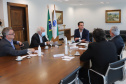 O governador Carlos Massa Ratinho Junior recebe  nesta quinta-feira (19) o Presidente nacional do Sebrae, Carlos do Carmo Andrade Melles, o presidente do Conselho Deliberativo do Sebrae/PR, Fernando Moraes e  o Diretor Superintendente - Sebrae/PR Vitor Roberto Tioqueta. O vice-governador Darci Piana acompanha a agenda. 19/08/2021 - Foto: Geraldo Bubniak/AEN