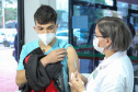 O município de Toledo, na Região Oeste do Estado, já vacinou 7.236 adolescentes de 12 a 17 anos, com a primeira dose do imunizante da Pfizer/BioNTech contra a Covid-19, até a manhã desta segunda-feira (30). Os dados da secretaria municipal representam mais de 63,2% da população de 11.438 adolescentes nesta faixa etária, segundo a estimativa do Ministério da Saúde.  -  Toledo, 30/08/2021  -  Foto: Fábio Ulsenheimer - Prefeitura de Toledo
