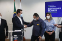 Mais 54,27 quilômetros de estradas rurais em 14 municípios do Paraná vão ganhar novos pavimentos com pedras poliédricas, melhorando a qualidade de vida e impulsionando o desenvolvimento das cidades. Os convênios para liberação de recursos às prefeituras foram assinados nesta terça-feira (14) pelo governador Carlos Massa Ratinho Junior em evento no Palácio Iguaçu.   -  Curitiba, 14/09/2021  -  Foto: Jonathan Campos/AEN