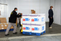 As 344.210 doses da vacina contra a Covid-19 referentes à 56ª pauta de distribuição do Ministério da Saúde chegaram ao Paraná nesta terça-feira (5). Foto: Américo Antonio/SESA