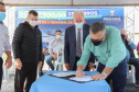 O governador em exercício Darci Piana e o secretário estadual da Saúde, Beto Preto, entregam nesta quarta-feira (13),  veículos da Estratégia da Saúde da Família aos municípios da 1ª Regional de Saúde de Paranaguá, além de computadores para renovação e modernização do parque tecnológico da Sesa.13/10/2021 - Foto: Geraldo Bubniak/AEN