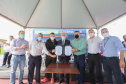 O governador em exercício Darci Piana e o secretário estadual da Saúde, Beto Preto, entregam nesta quarta-feira (13),  veículos da Estratégia da Saúde da Família aos municípios da 1ª Regional de Saúde de Paranaguá, além de computadores para renovação e modernização do parque tecnológico da Sesa.13/10/2021 - Foto: Geraldo Bubniak/AEN