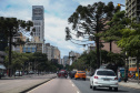 Transito Curitiba, carros, centro civico.