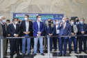 O governador Carlos Massa Ratinho Junior entregou nesta segunda-feira (18), em cerimônia no Palácio Iguaçu, caminhões-pipa para 46 cidades do Paraná