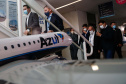 O Paraná será o Estado brasileiro com maior número de destinos cobertos pela Azul a partir de 2022. Onze cidades terão novas linhas operadas pela companhia e outras quatro terão suas operações retomadas após terem sido paralisadas durante a pandemia. O anúncio foi realizado nesta terça-feira (19) em um encontro de representantes da companhia com o governador Carlos Massa Ratinho Junior em Campinas (SP), na universidade corporativa da empresa, a Uniazul. Foto: Jonathan Campos/AEN