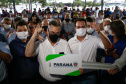 O Governo do Estado entregou nesta sexta-feira (05) mais 69 carros para reforçar a Estratégia da Saúde da Família (ESF) nos 25 municípios de abrangência da 10ª Regional de Saúde de Cascavel. A doação, de maneira definitiva, foi realizada pelo governador Carlos Massa Ratinho Junior e soma um investimento de R$ 2.380.500,00. - Cascavel, 05/11/2021 - Foto: Jonathan Campos/AEN