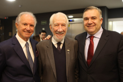 O governador em exercício Darci Piana  participa da premiação do III Ranking das 100 Maiores Sociedades Anônomas do Paraná.