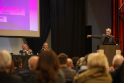 O governador em exercício Darci Piana  participa da premiação do III Ranking das 100 Maiores Sociedades Anônomas do Paraná.