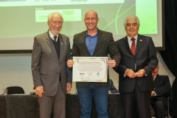 O governador em exercício Darci Piana  participa da premiação do III Ranking das 100 Maiores Sociedades Anônomas do Paraná.