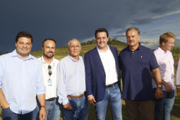  O governador Carlos Massa Ratinho Junior assinou nesta quarta-feira (19) o contrato de concessão de áreas do Parque Estadual Vila Velha, em Ponta Grossa, nos Campos Gerais, para a empresa Eco Parques do Brasil S/A. A empresa vai investir em serviços de apoio à visitação, turismo sustentável e recreação é de trinta anos. Foto: Gilson Abreu/AEN