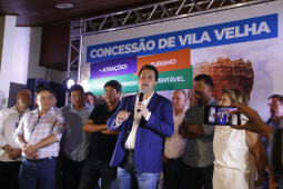  O governador Carlos Massa Ratinho Junior assinou nesta quarta-feira (19) o contrato de concessão de áreas do Parque Estadual Vila Velha, em Ponta Grossa, nos Campos Gerais, para a empresa Eco Parques do Brasil S/A. A empresa vai investir em serviços de apoio à visitação, turismo sustentável e recreação é de trinta anos. Foto: Gilson Abreu/AEN