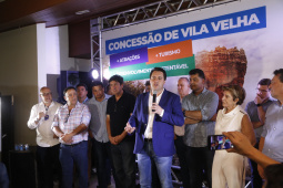  O governador Carlos Massa Ratinho Junior assinou nesta quarta-feira (19) o contrato de concessão de áreas do Parque Estadual Vila Velha, em Ponta Grossa, nos Campos Gerais, para a empresa Eco Parques do Brasil S/A. A empresa vai investir em serviços de apoio à visitação, turismo sustentável e recreação é de trinta anos. Foto: Gilson Abreu/AEN