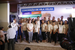  O governador Carlos Massa Ratinho Junior assinou nesta quarta-feira (19) o contrato de concessão de áreas do Parque Estadual Vila Velha, em Ponta Grossa, nos Campos Gerais, para a empresa Eco Parques do Brasil S/A. A empresa vai investir em serviços de apoio à visitação, turismo sustentável e recreação é de trinta anos. Foto: Gilson Abreu/AEN