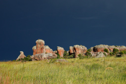 O governador Carlos Massa Ratinho Junior assinou nesta quarta-feira (19) o contrato de concessão de áreas do Parque Estadual Vila Velha, em Ponta Grossa, nos Campos Gerais, para a empresa Eco Parques do Brasil S/A. 