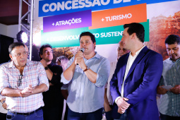 O governador Carlos Massa Ratinho Junior assinou nesta quarta-feira (19) o contrato de concessão de áreas do Parque Estadual Vila Velha, em Ponta Grossa, nos Campos Gerais, para a empresa Eco Parques do Brasil S/A. 
