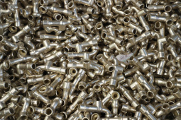 Fabricação de metais sanitários gera emprego e renda para Loanda e região. Foto: José Fernando Ogura/AEN
