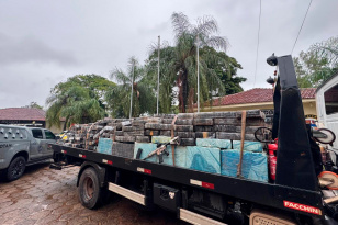 PMPR apreende mais de 5 toneladas de maconha e fuzil em Planaltina do ParanáCom chuva congelada em General Carneiro, domingo é o...